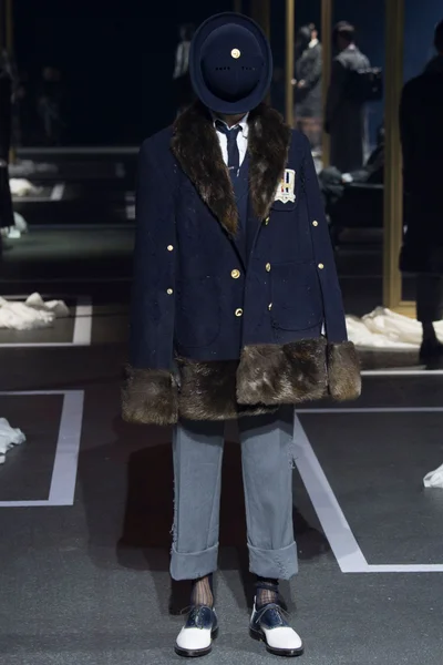 Look 24